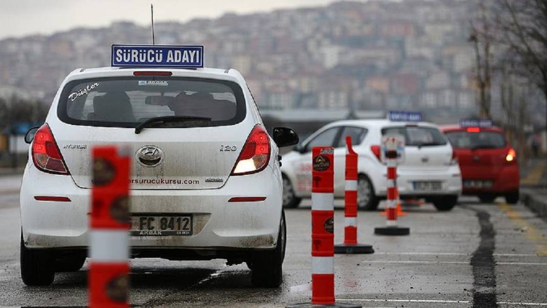 Ehliyet sınavında yeni düzenlemenin ayrıntıları belli oldu 3